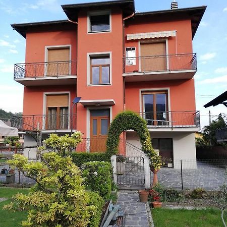 Apartamento La rosa rossa Cambiasca Exterior foto