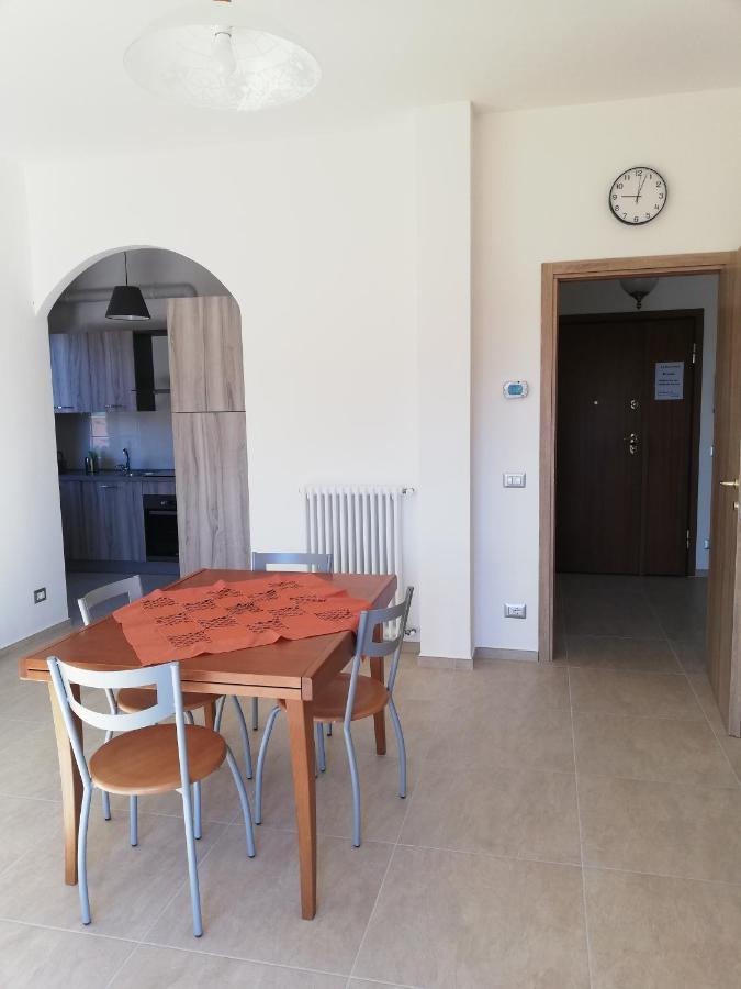 Apartamento La rosa rossa Cambiasca Exterior foto