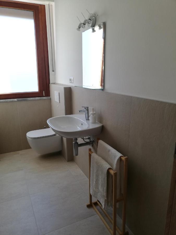 Apartamento La rosa rossa Cambiasca Exterior foto