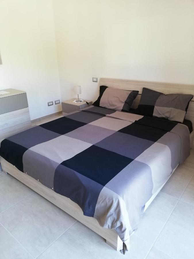 Apartamento La rosa rossa Cambiasca Exterior foto